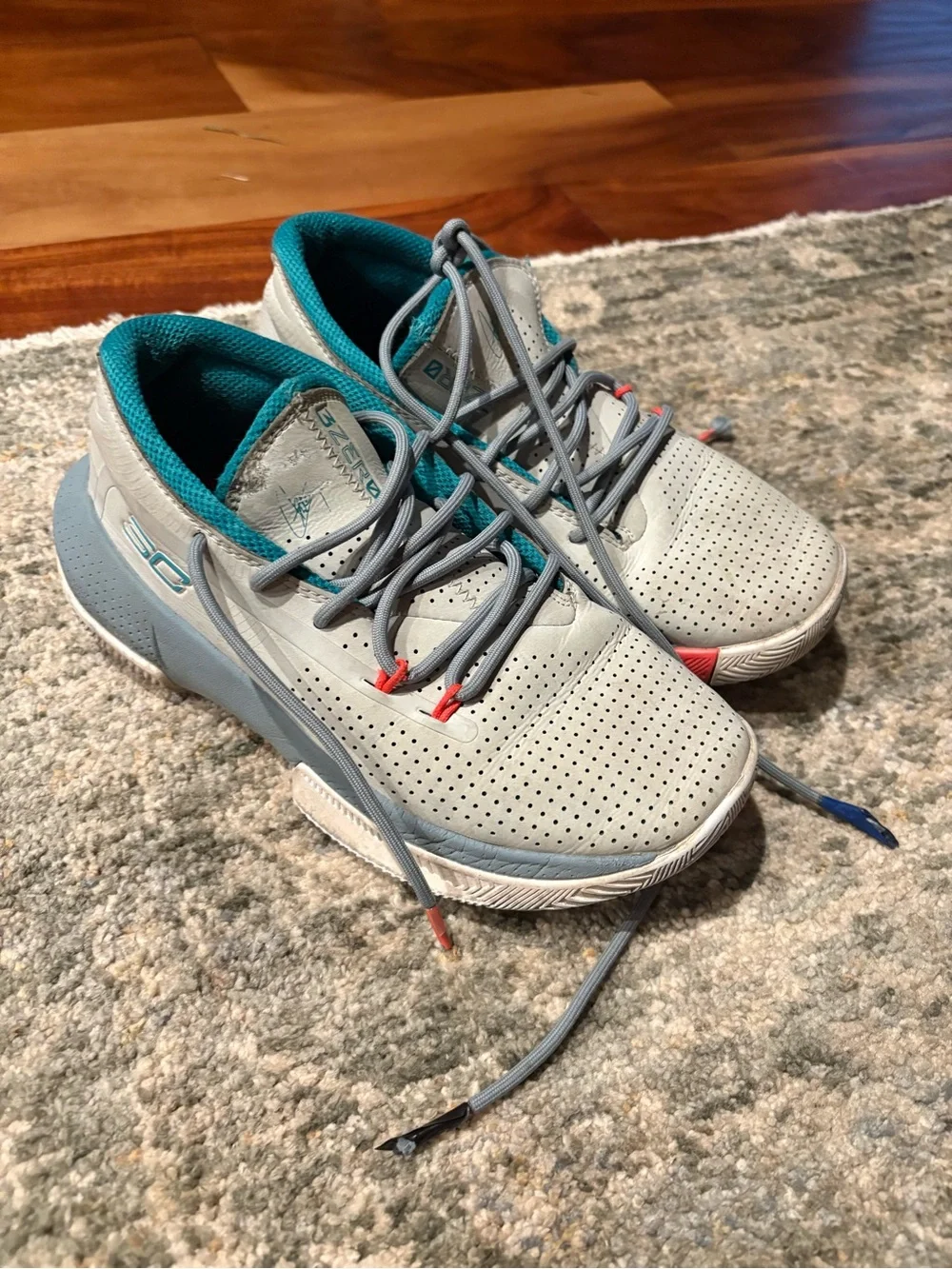 Under Armour Kids Light Gray Sneakers with Teal Lining